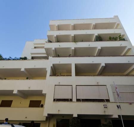 Reggio Central House Low Cost Per 4 Ρέτζιο ντι Καλάμπρια Εξωτερικό φωτογραφία