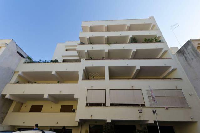 Reggio Central House Low Cost Per 4 Ρέτζιο ντι Καλάμπρια Εξωτερικό φωτογραφία